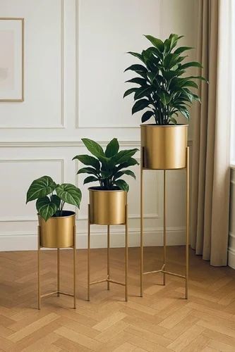 Living Room Metal Planter For Indoor Kiving Planter Pot Inclued  (Set of 3 ) Planter Pot National Handicraft Town