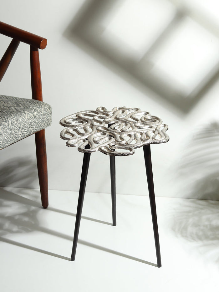 Sliitherin's end Table M.M.I. OVERSEAS