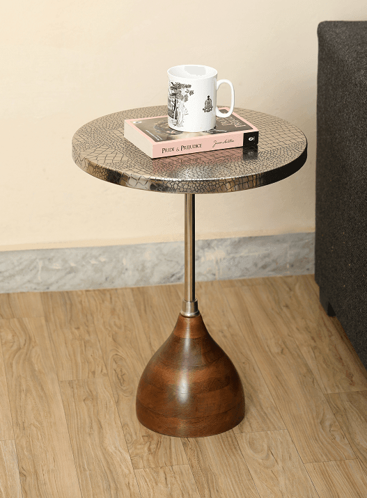 Viotto Croc Pattern Table Silver - Ouch Cart